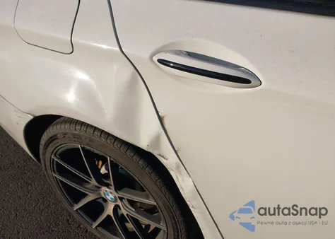 2015 BMW 528I xDrive z USA, uszkodzony, nr VIN WBA5A7C50FD622891